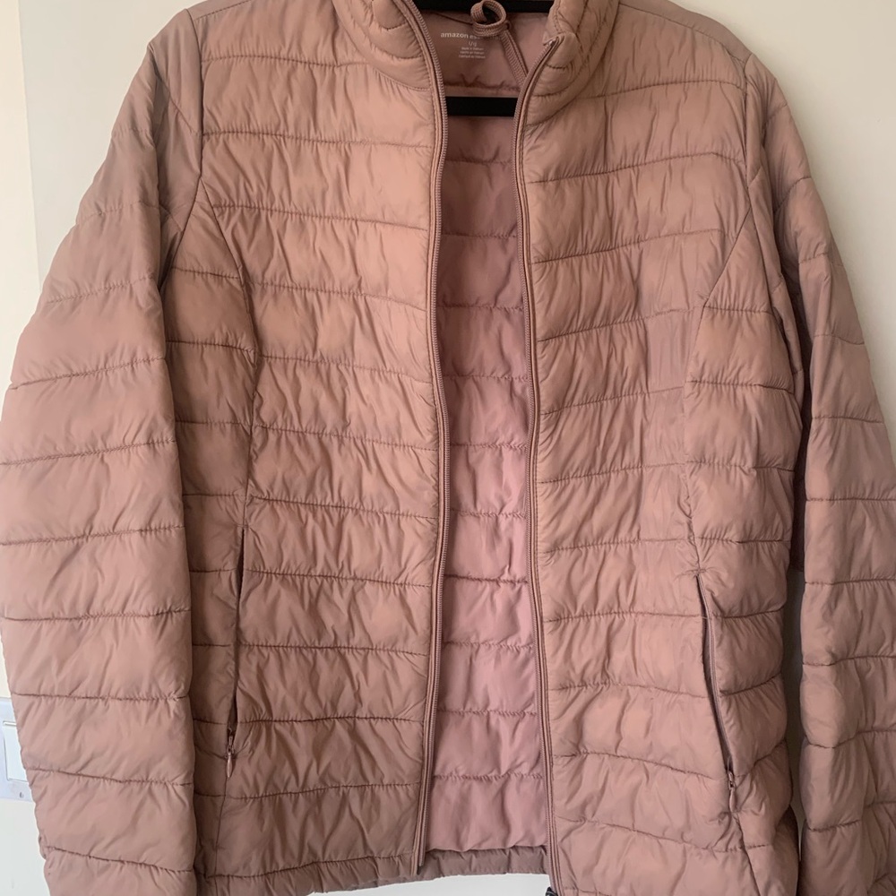 Lightweight Long-Sleeve Water-Resistant Packable Puffer Jacket